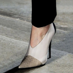 Catwalk Pointed Toe Snake Scale Pattern V-type Sexy Stiletto Pumps